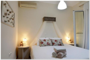 Cozy home with great view in Ancient Corinth